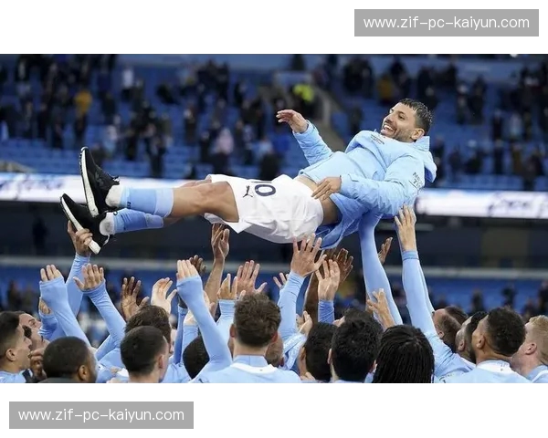 绿城灯火，蓝色荣耀：曼城与女王巡游者的足球史诗，不止于胜负
